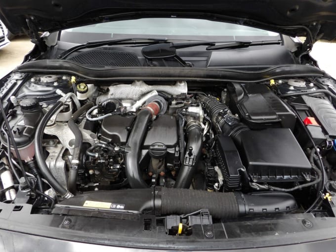 2025 Infiniti Q30