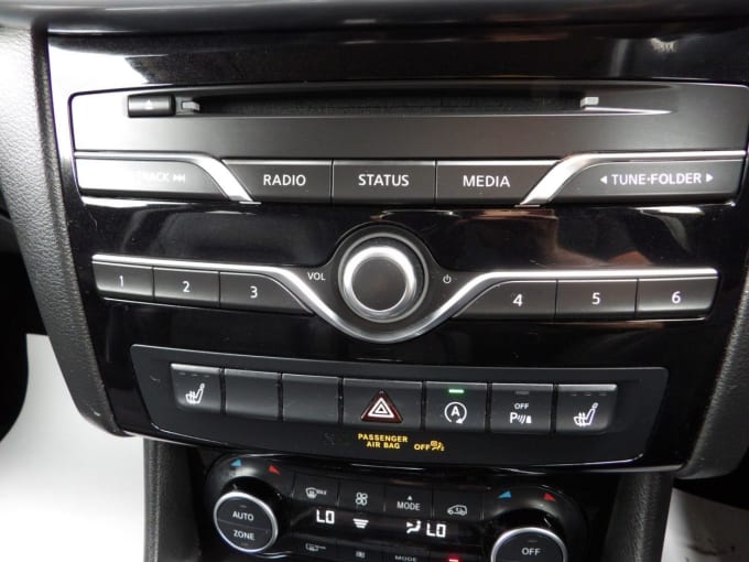2025 Infiniti Q30
