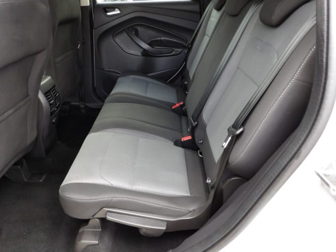 2025 Ford Kuga