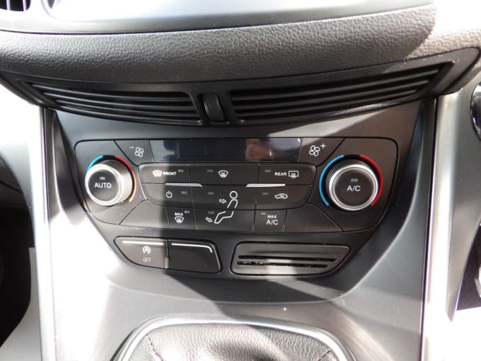 2025 Ford Kuga