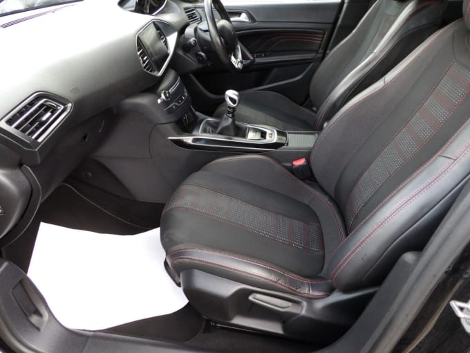 2025 Peugeot 308