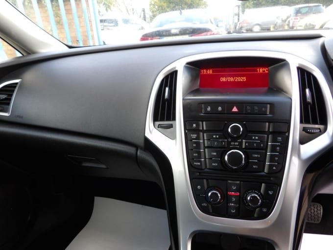 2025 Vauxhall Astra