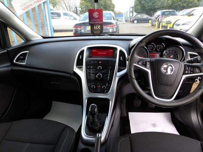 2025 Vauxhall Astra