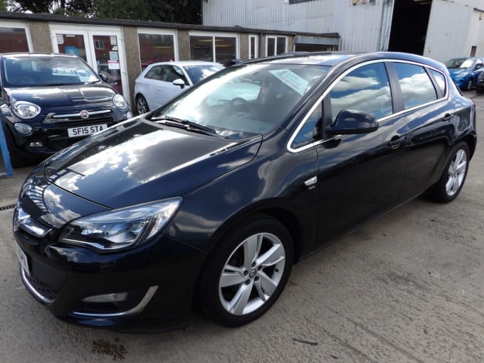 2025 Vauxhall Astra