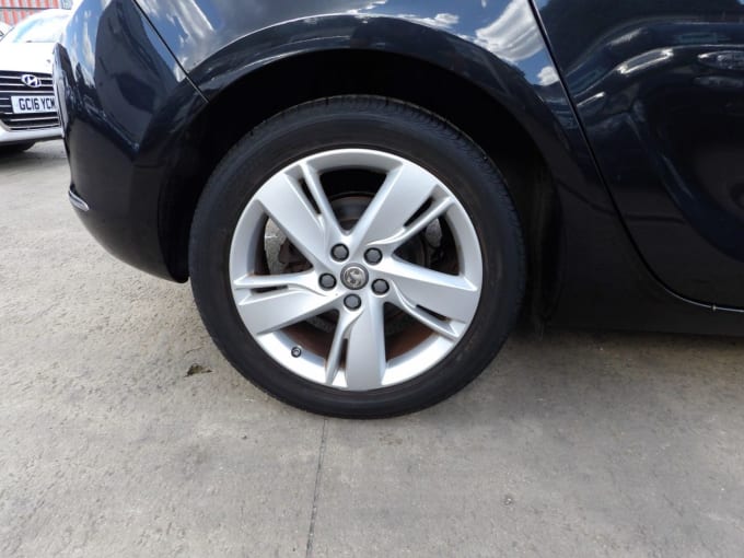 2025 Vauxhall Astra