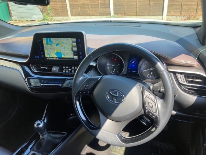 2025 Toyota Chr