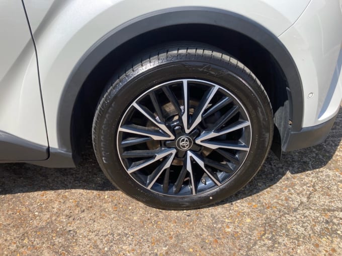 2025 Toyota Chr