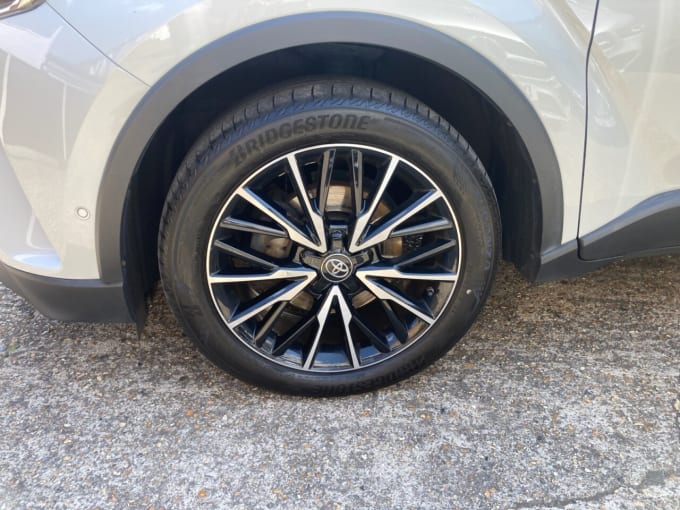 2025 Toyota Chr
