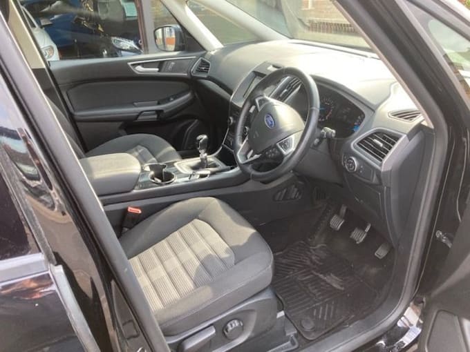 2025 Ford Galaxy