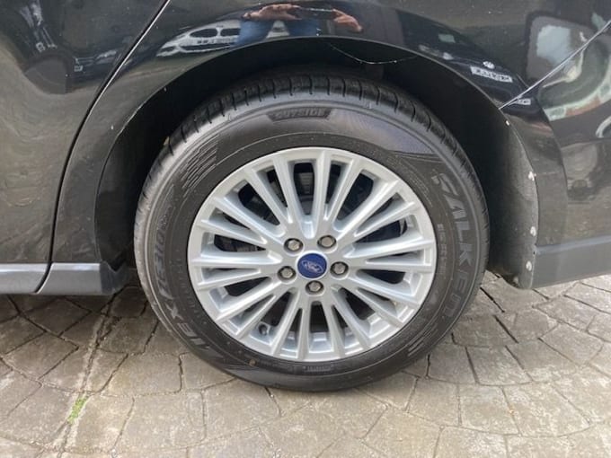 2025 Ford Galaxy