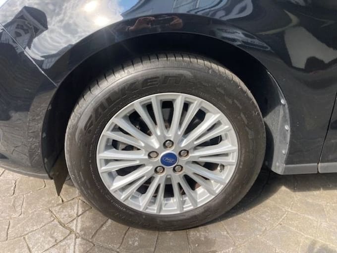 2025 Ford Galaxy