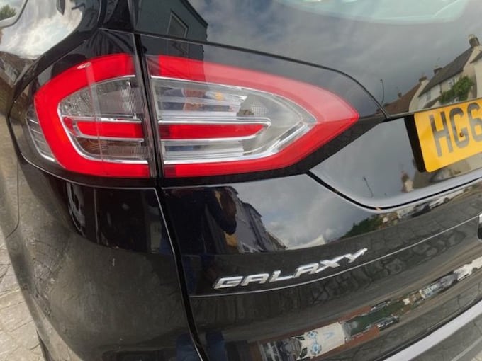 2025 Ford Galaxy