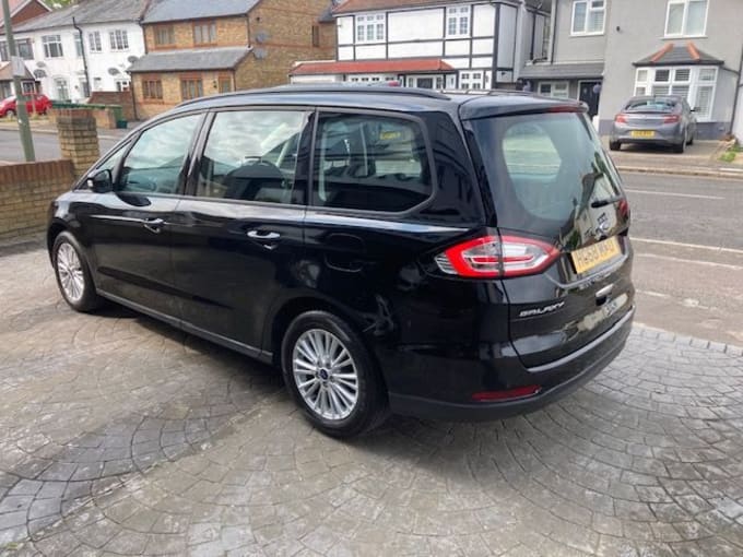 2025 Ford Galaxy