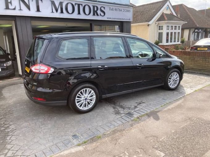 2025 Ford Galaxy