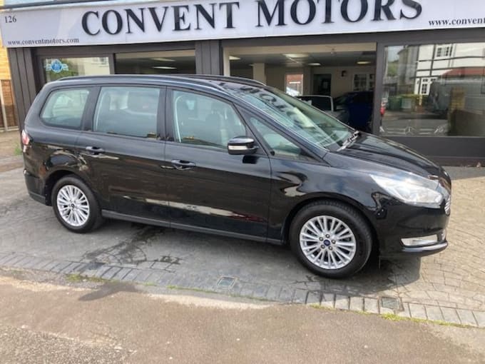 2025 Ford Galaxy