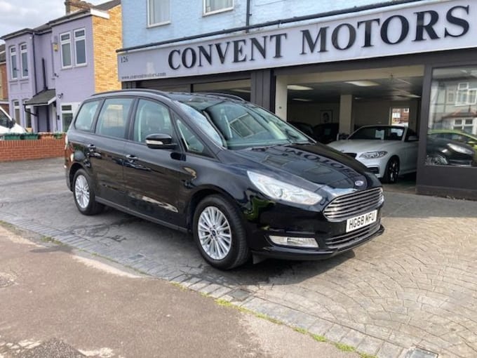 2025 Ford Galaxy