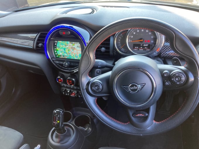2025 Mini Hatch