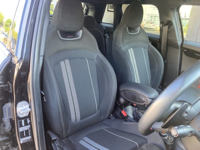2025 Mini Hatch