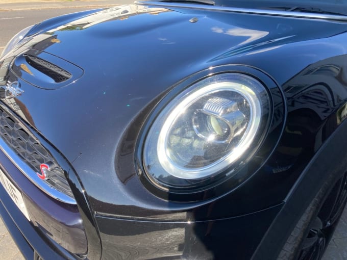 2025 Mini Hatch