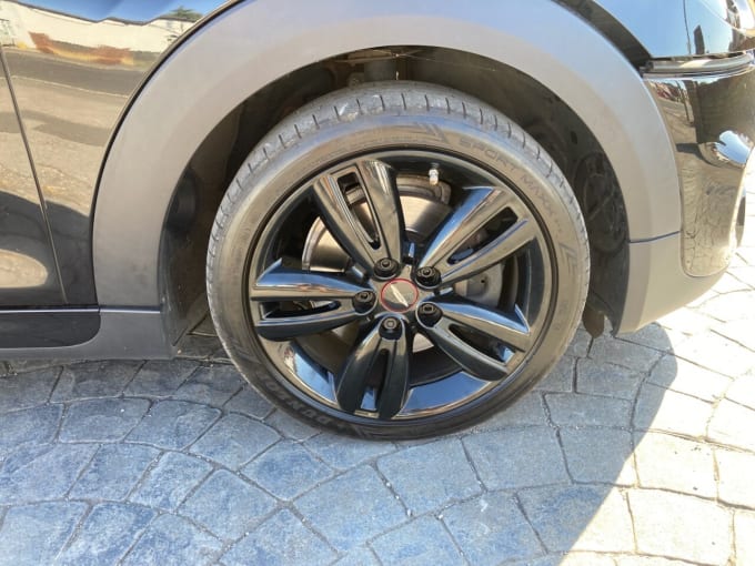 2025 Mini Hatch