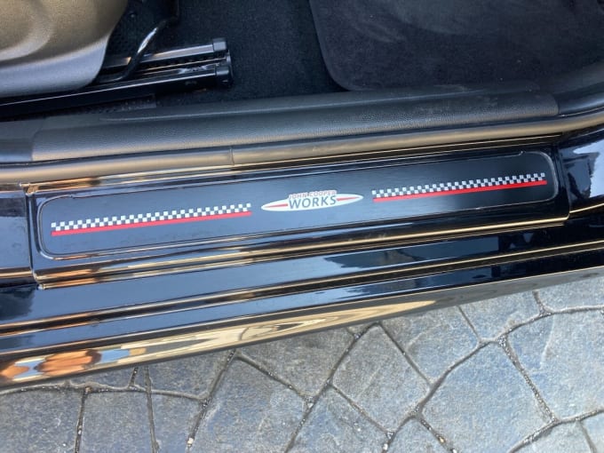 2025 Mini Hatch