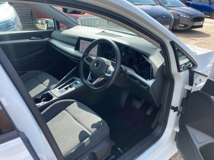 2025 Volkswagen Golf