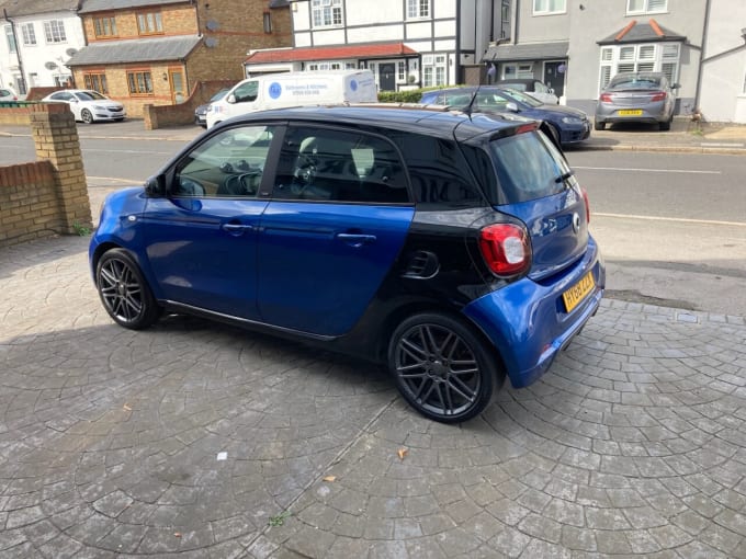 2025 Smart Forfour