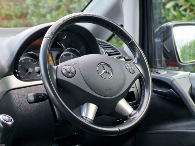 2025 Mercedes-benz Vito