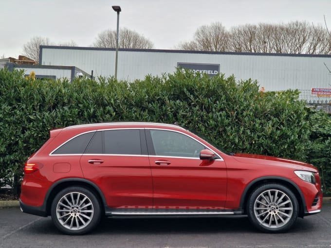 2025 Mercedes-benz Glc