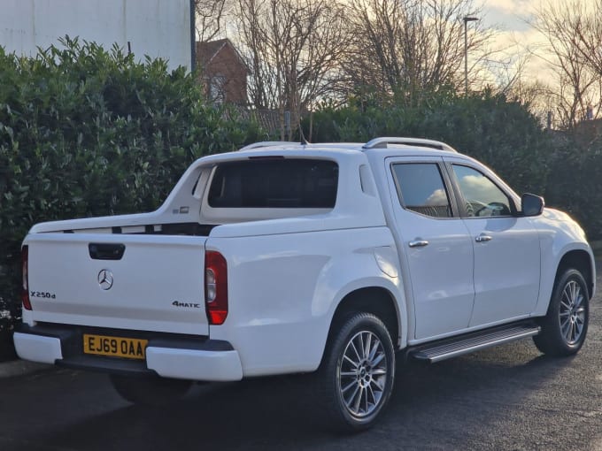 2025 Mercedes-benz X-class