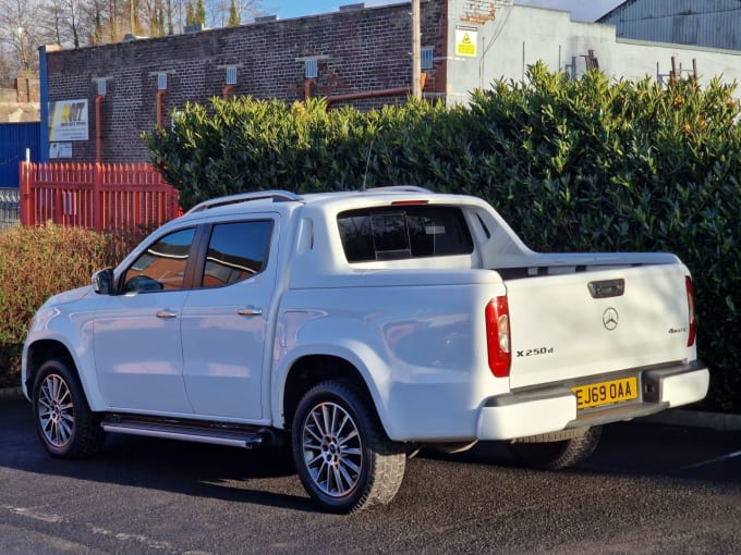 2025 Mercedes-benz X-class