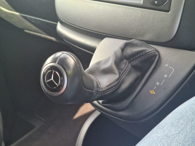 2025 Mercedes-benz Vito