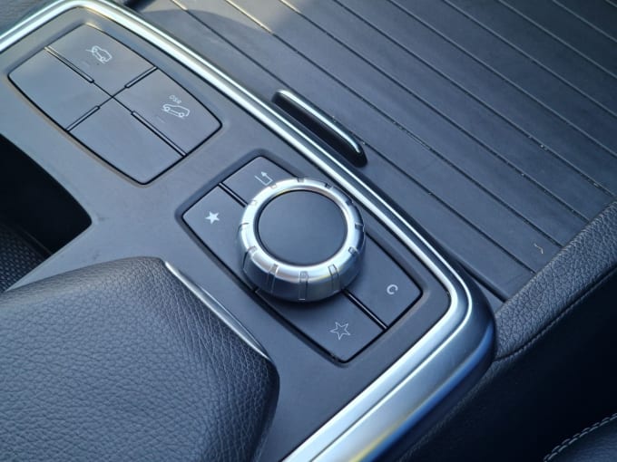 2025 Mercedes-benz M-class