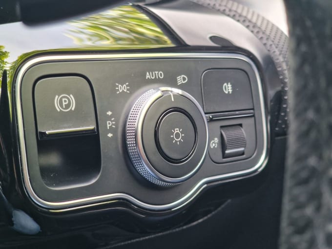 2025 Mercedes-benz Cla