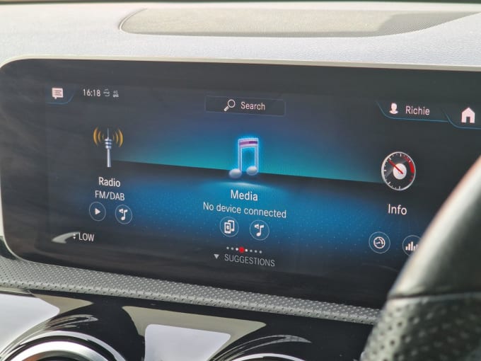 2025 Mercedes-benz Cla