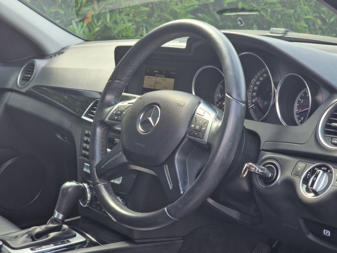 2025 Mercedes-benz C-class