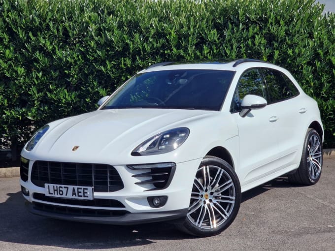 2025 Porsche Macan