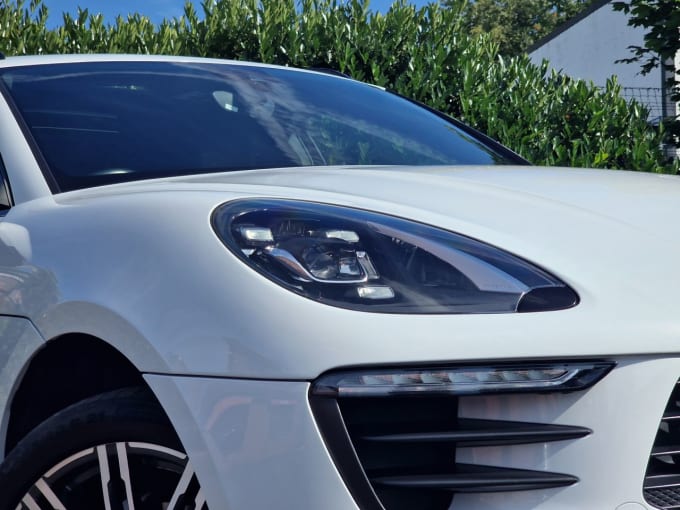2025 Porsche Macan