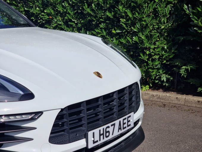 2025 Porsche Macan