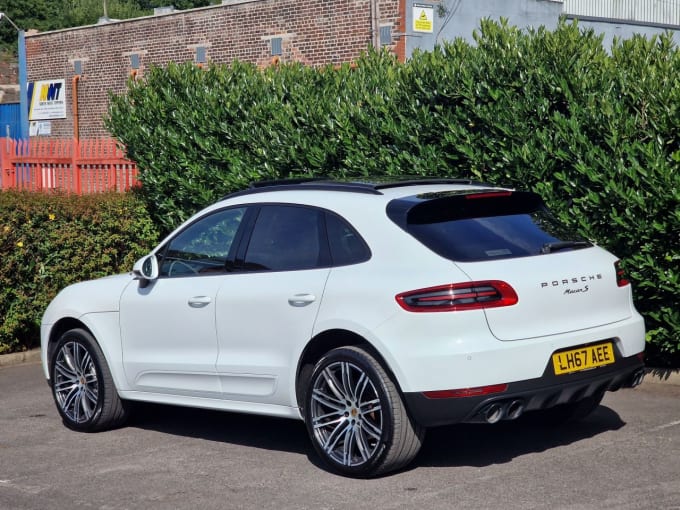 2025 Porsche Macan