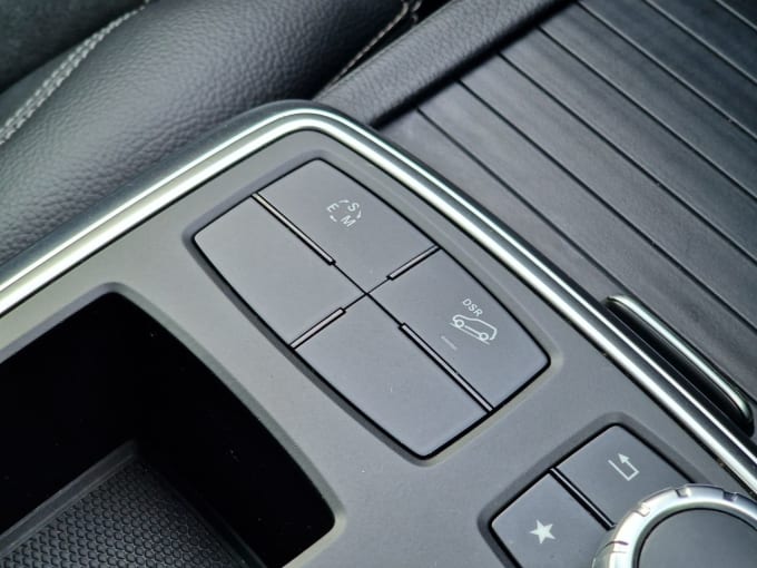 2025 Mercedes-benz M-class
