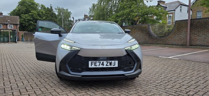 2025 Toyota C-hr