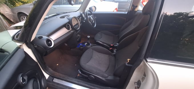 2025 Mini Hatch One