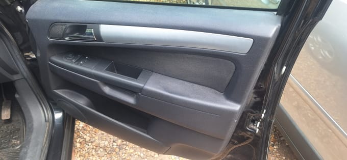 2025 Vauxhall Zafira