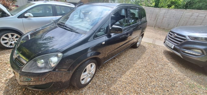 2025 Vauxhall Zafira