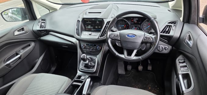 2025 Ford C-max