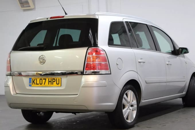 2025 Vauxhall Zafira