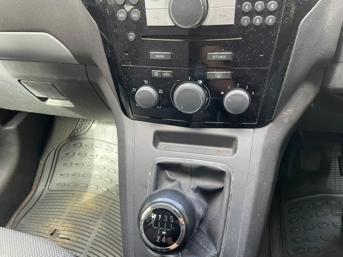 2025 Vauxhall Zafira