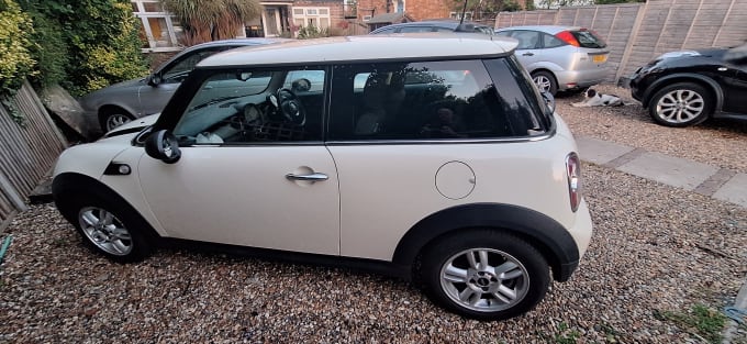 2025 Mini Hatch One