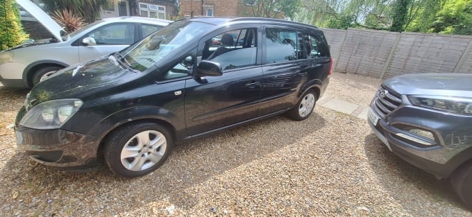 2025 Vauxhall Zafira